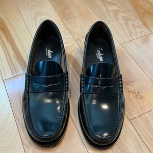 Florsheim Black Loafers - Leather Soles (9D)